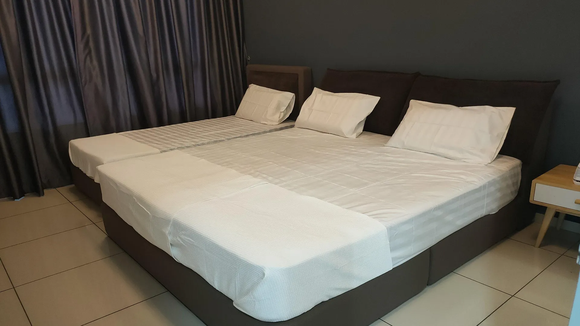 Parkland Residence Condominium Malakka Malezya