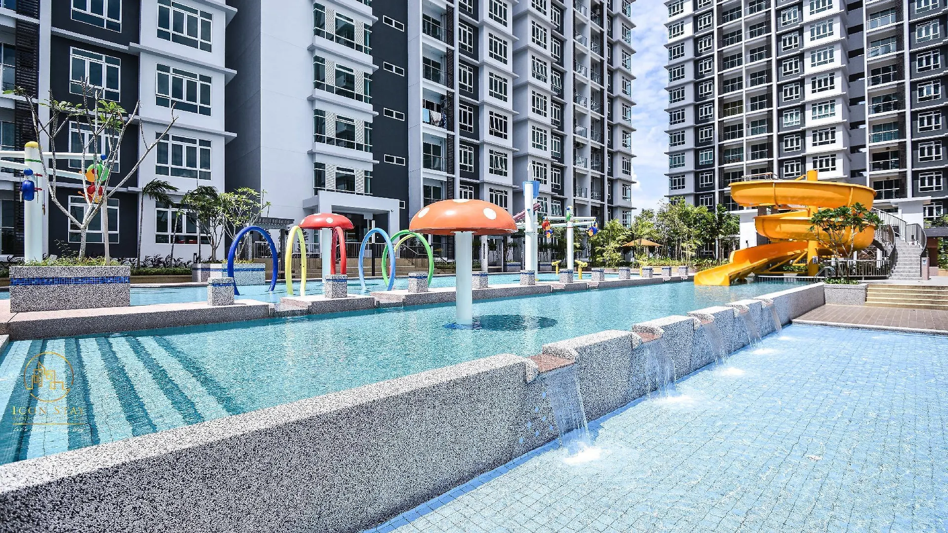 Parkland Residence Condominium Malakka Otel